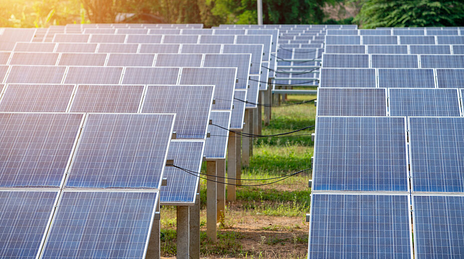 Fotovoltaico: più potenza ma meno impianti. Ecco i dati