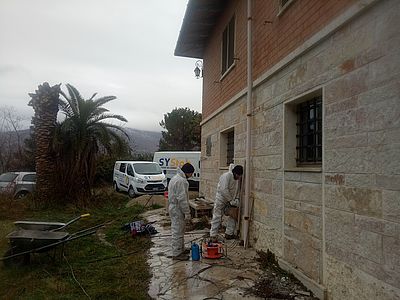 Consolidamento fondazioni di una villa in collina con iniezione di resine