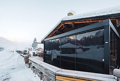 Per il ristorante Mondschein, una Brera sulla neve delle Dolomiti