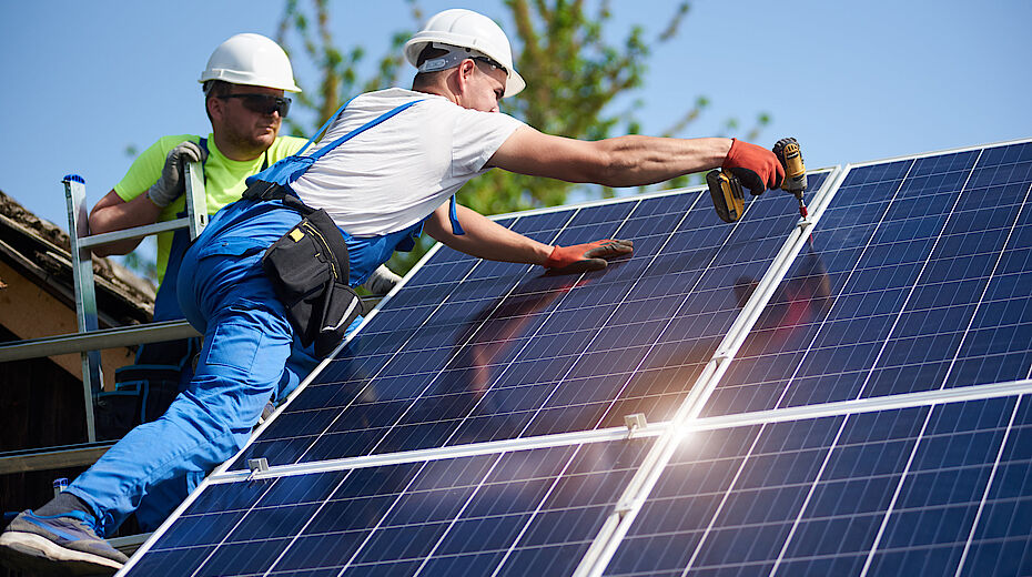 Impianti solari: servono autorizzazioni per installarli?
