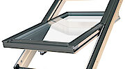 Nuova finestra da tetto FTT R3 FAKRO: la soluzione antirumore per la mansarda