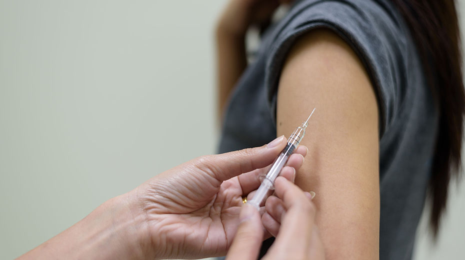 Vaccinazioni: i costruttori vogliono dare un contributo