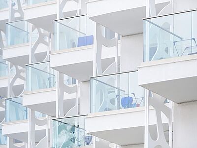 Soluzioni creative per arredare al meglio un piccolo balcone